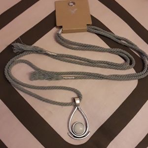 American Eagle Outfitters Pendant Necklace-New